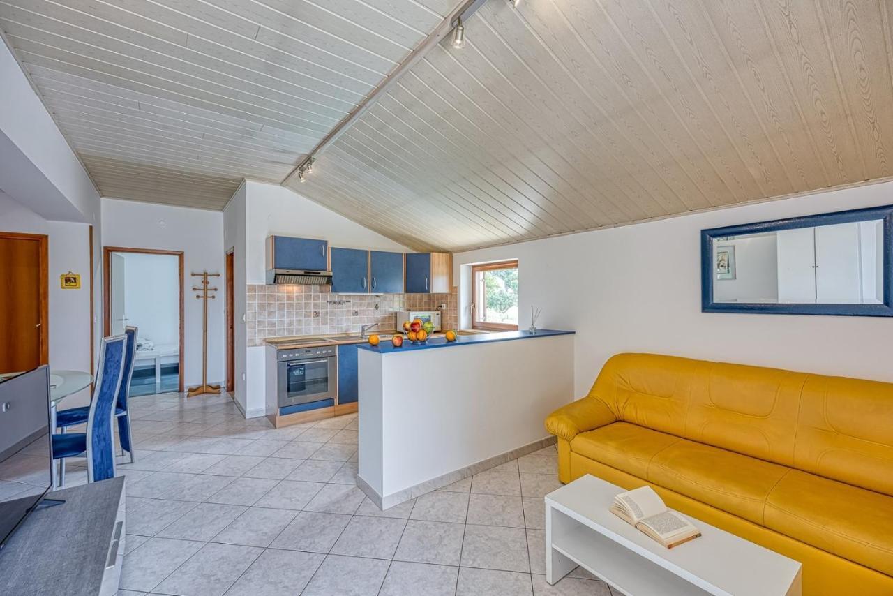 House Iris With Private Pool * Poreč
