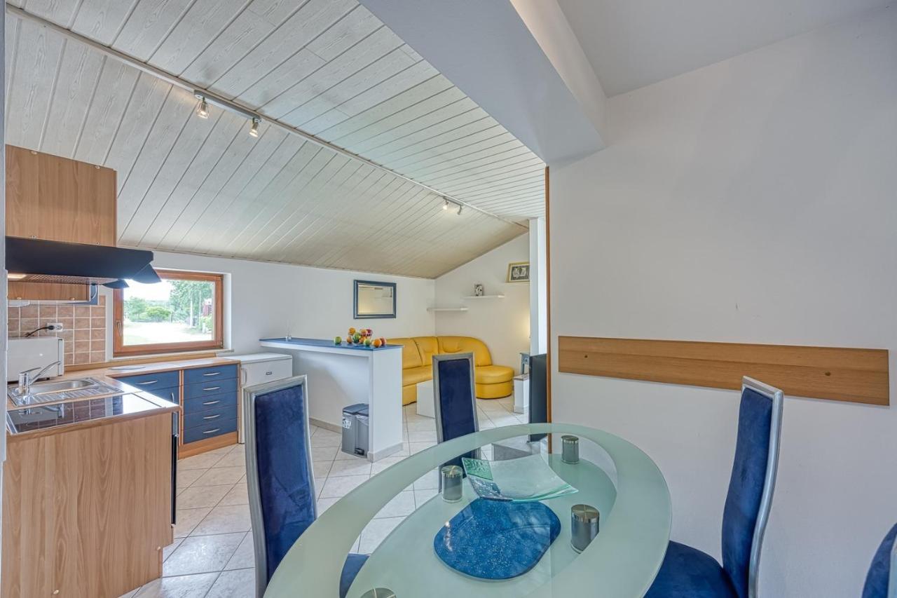 House Iris With Private Pool Villa