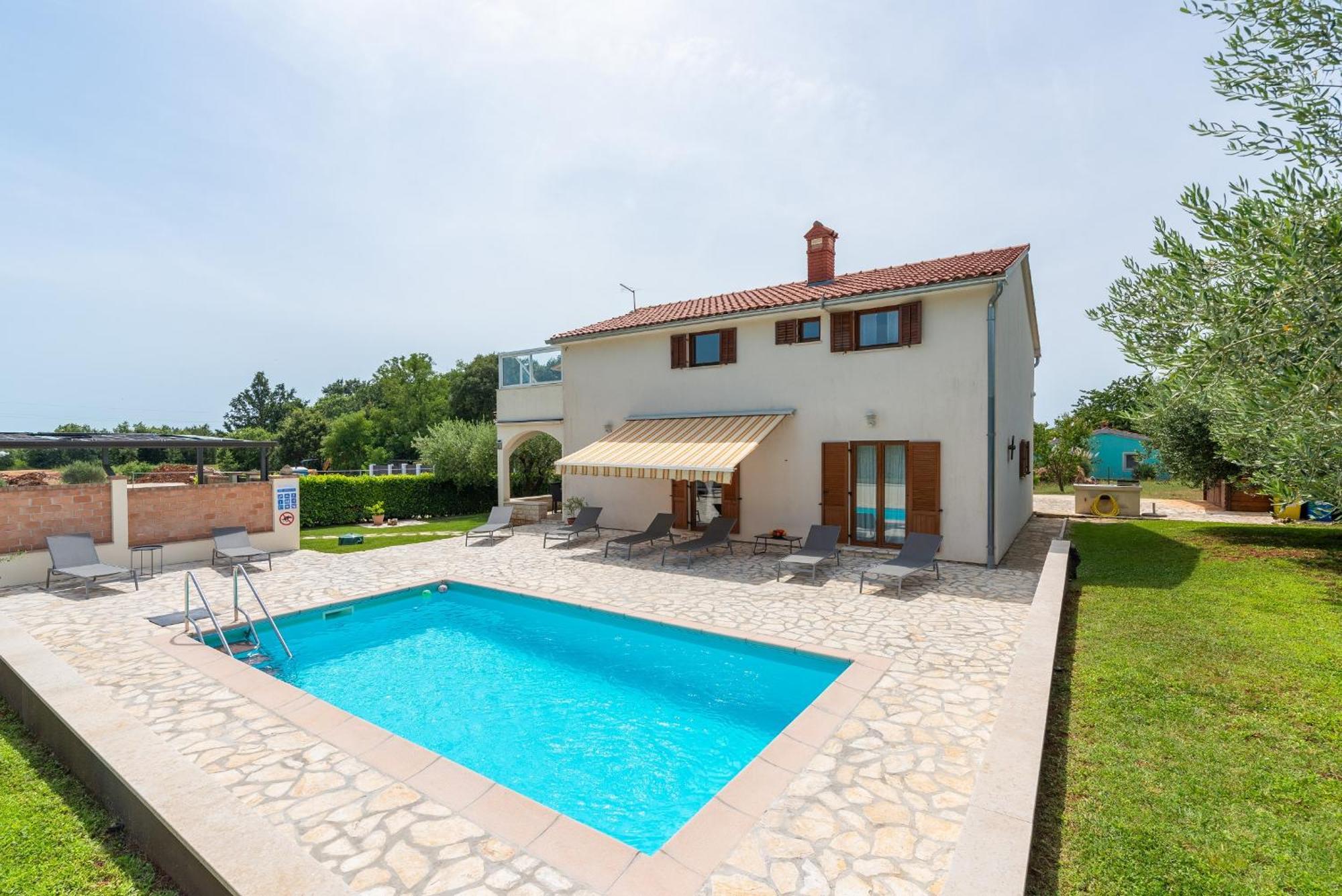 House Iris With Private Pool * Poreč