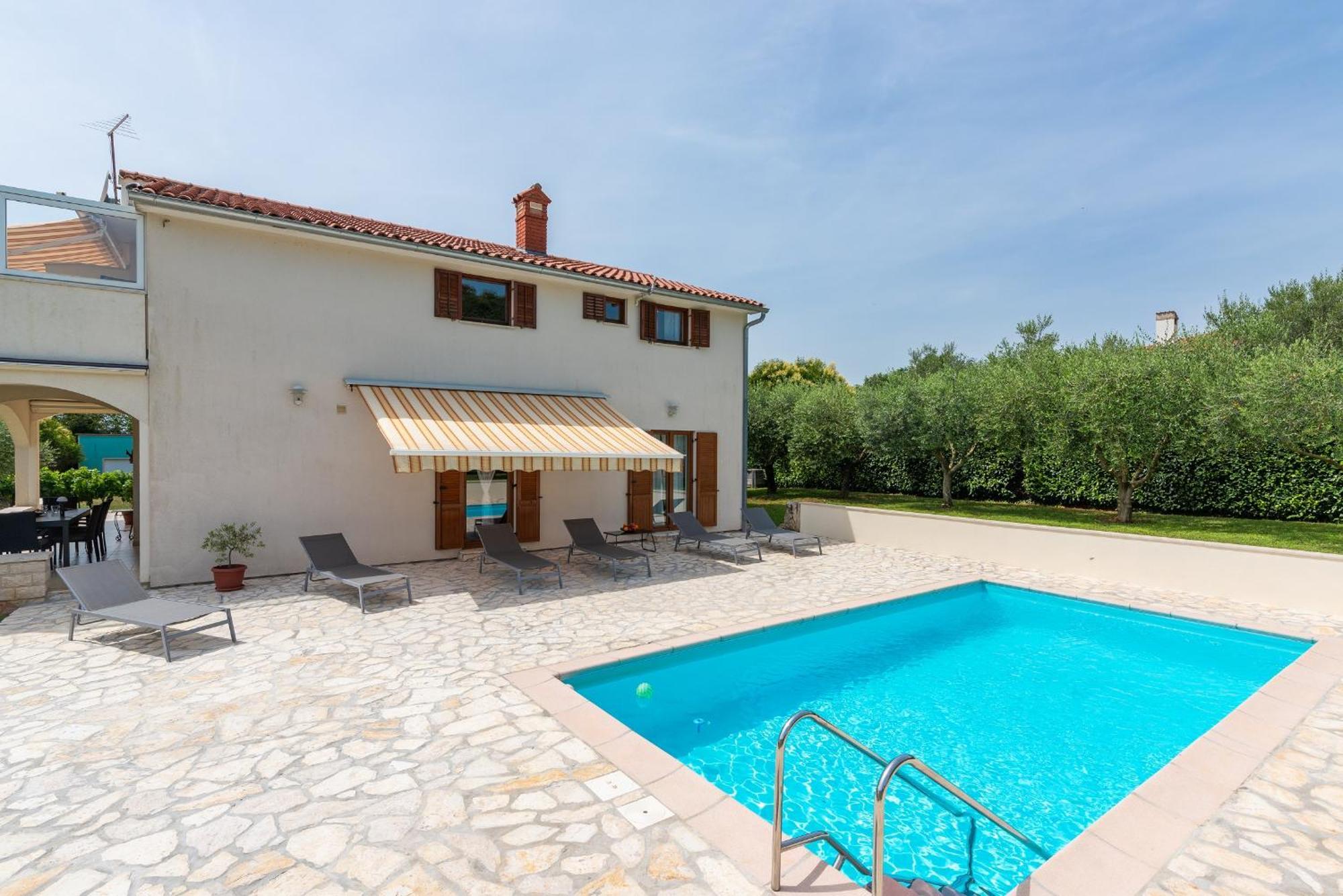 Villa House Iris With Private Pool Poreč