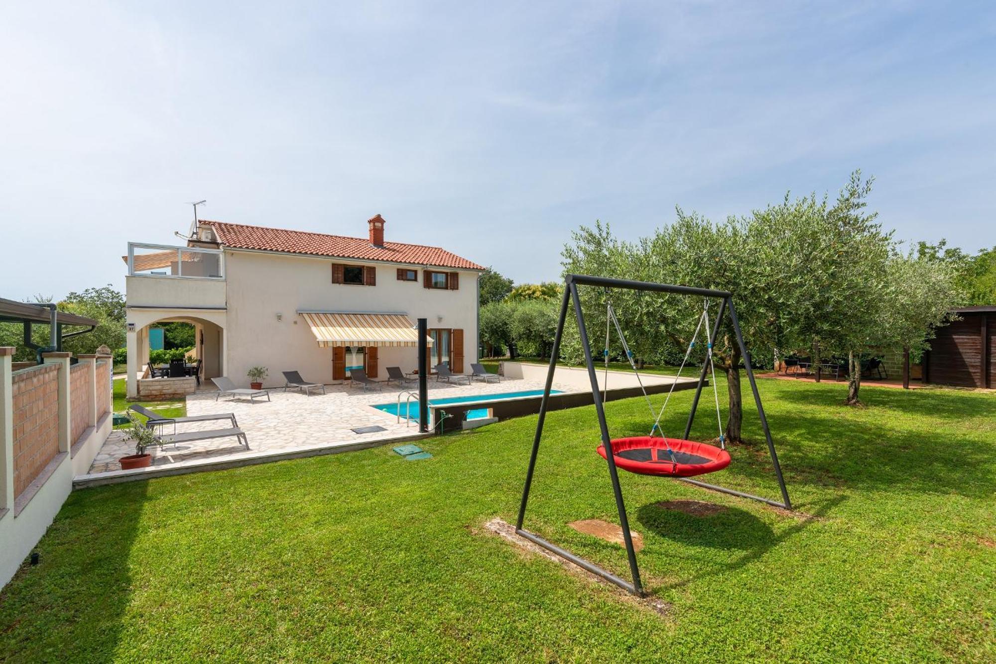 Villa House Iris With Private Pool Poreč